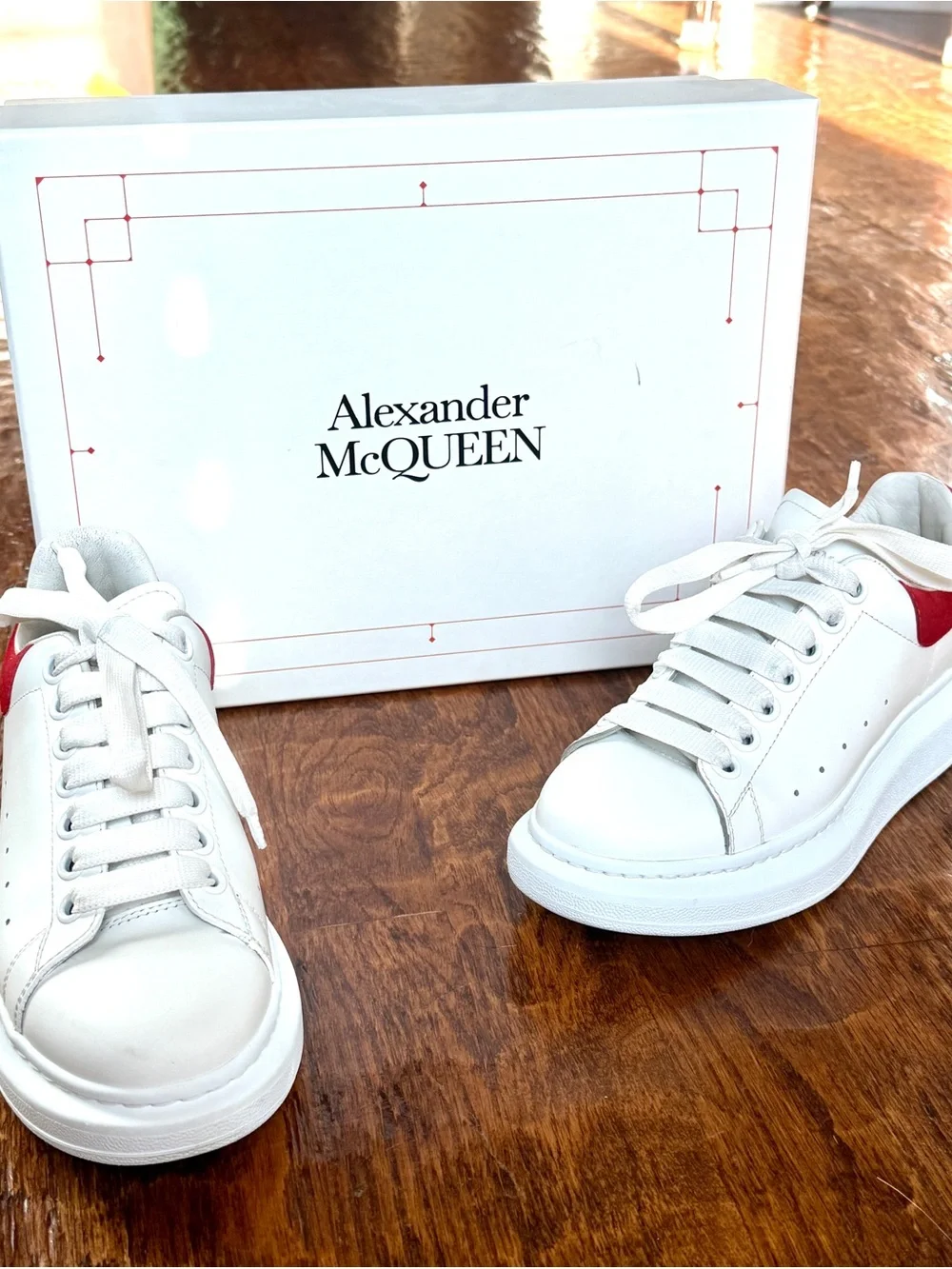 Alexander McQueen alexander mcqueen